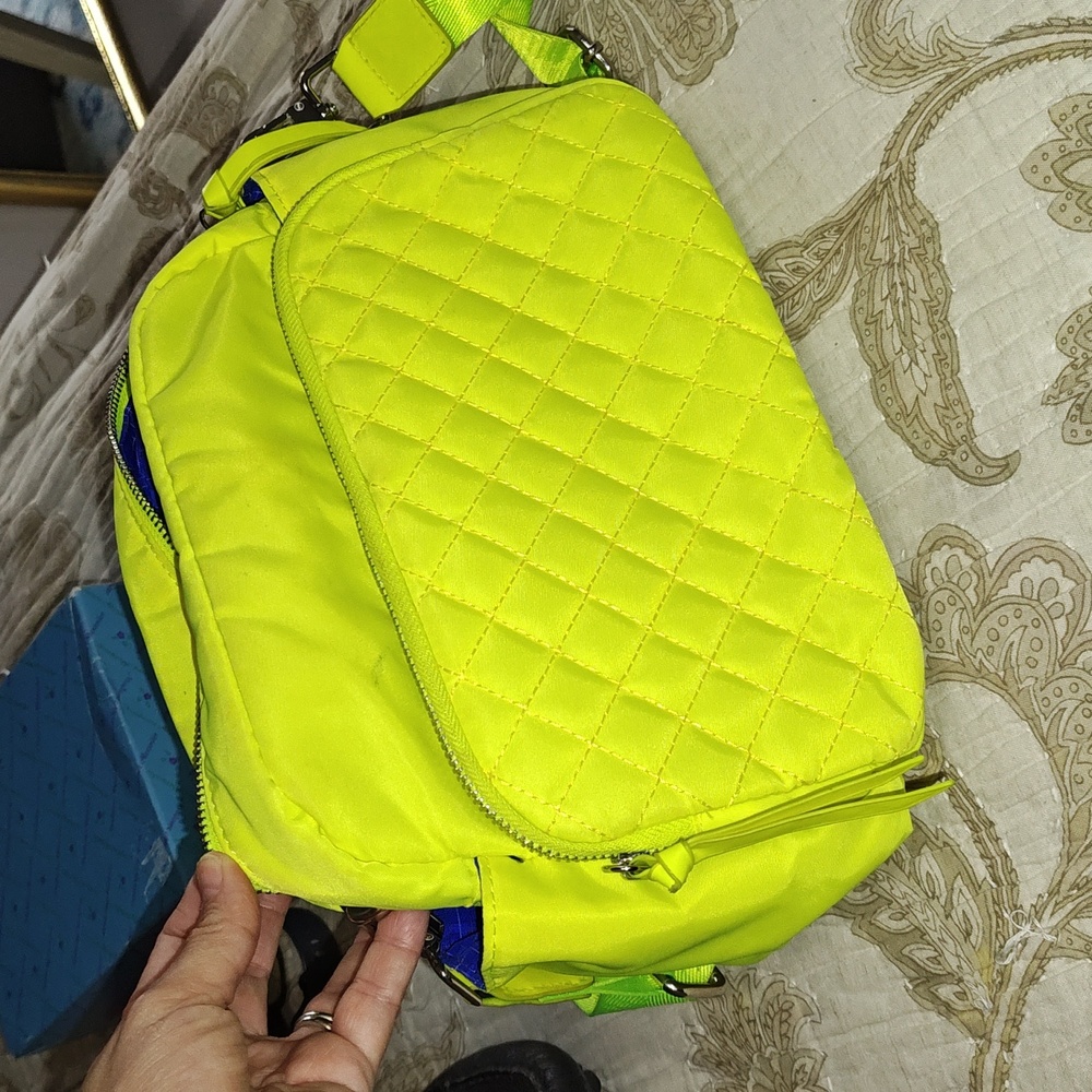 Sol and selene bag neon yellow